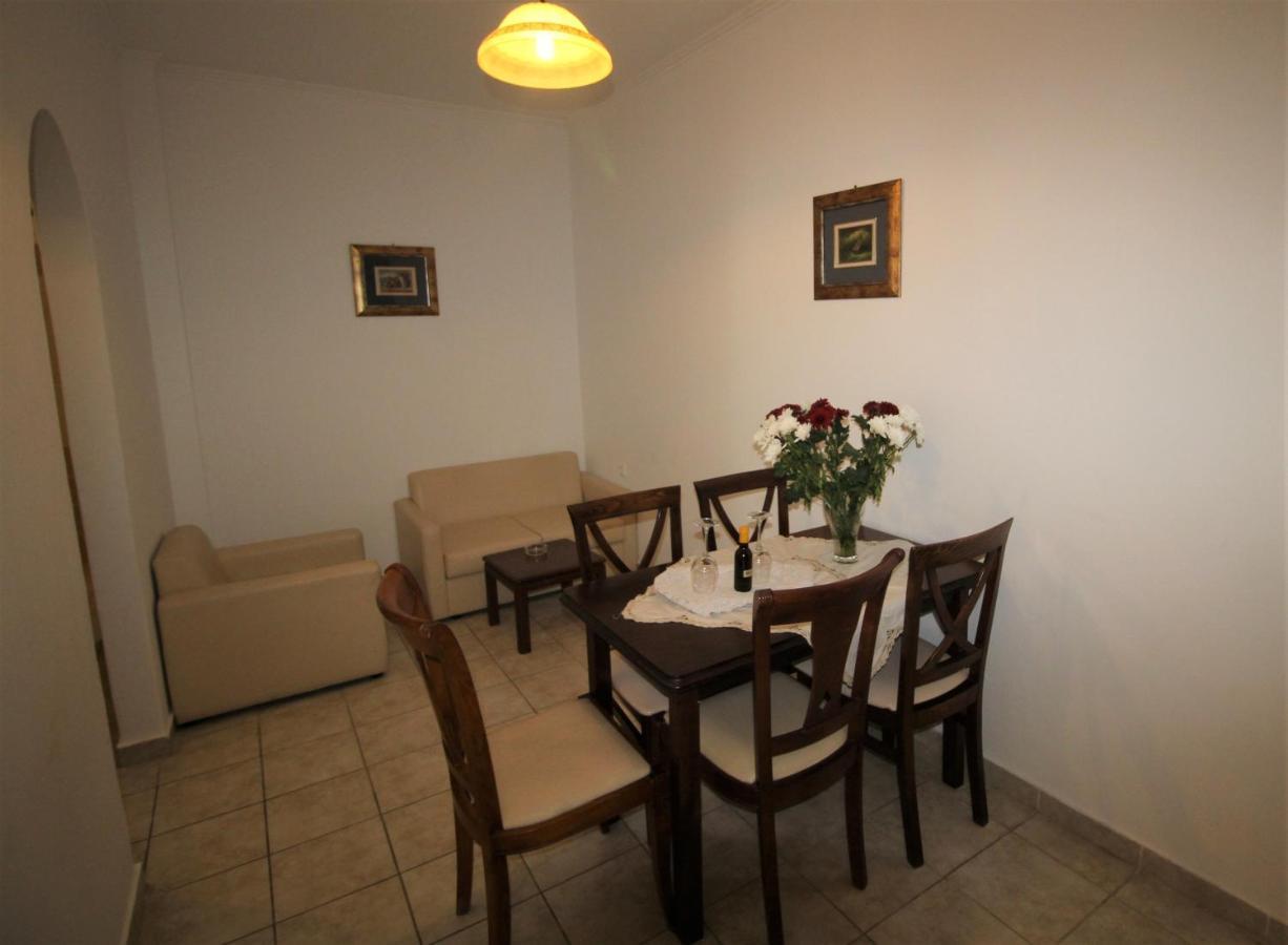 Nikki'S Studios & Apartments Moraḯtika Luaran gambar