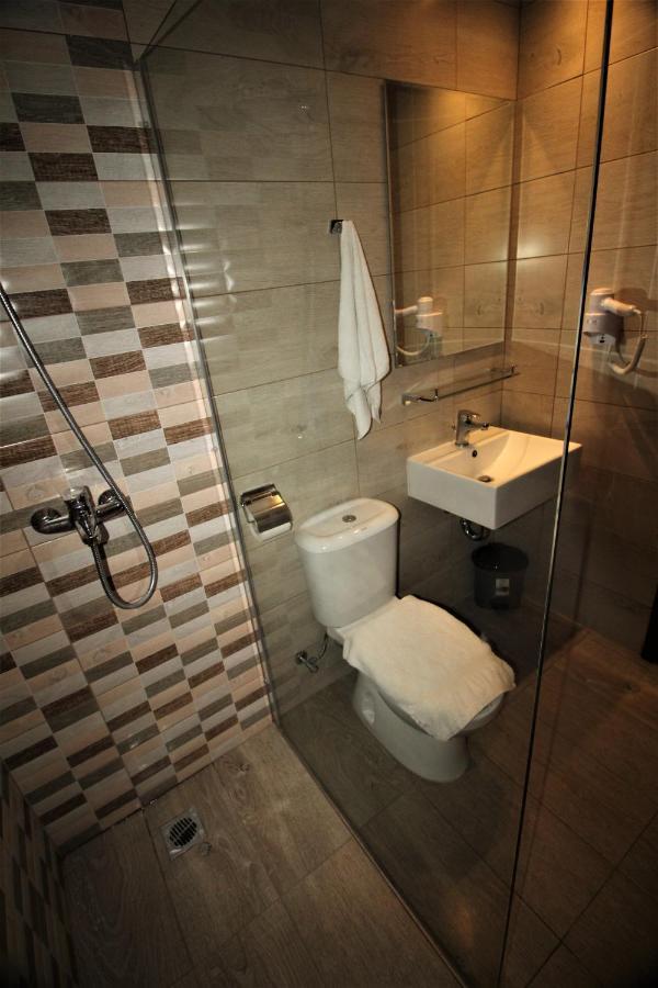 Nikki'S Studios & Apartments Moraḯtika Luaran gambar